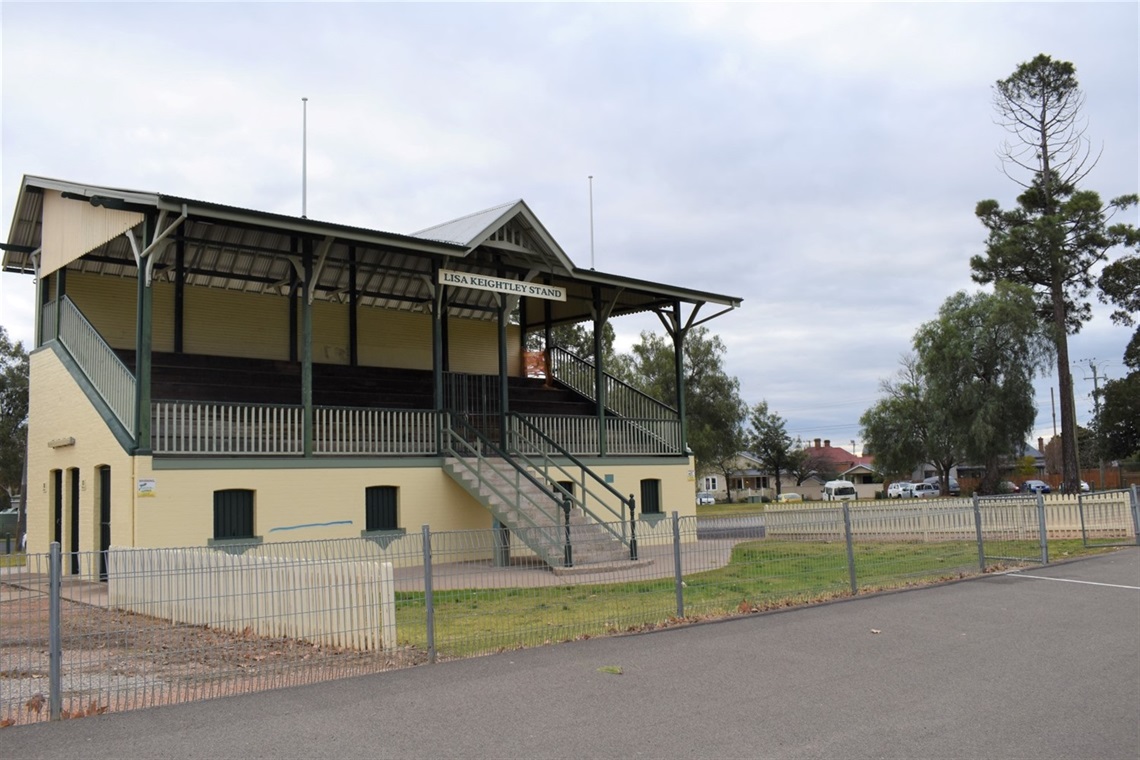 Victoria Park Mudgee.jpg